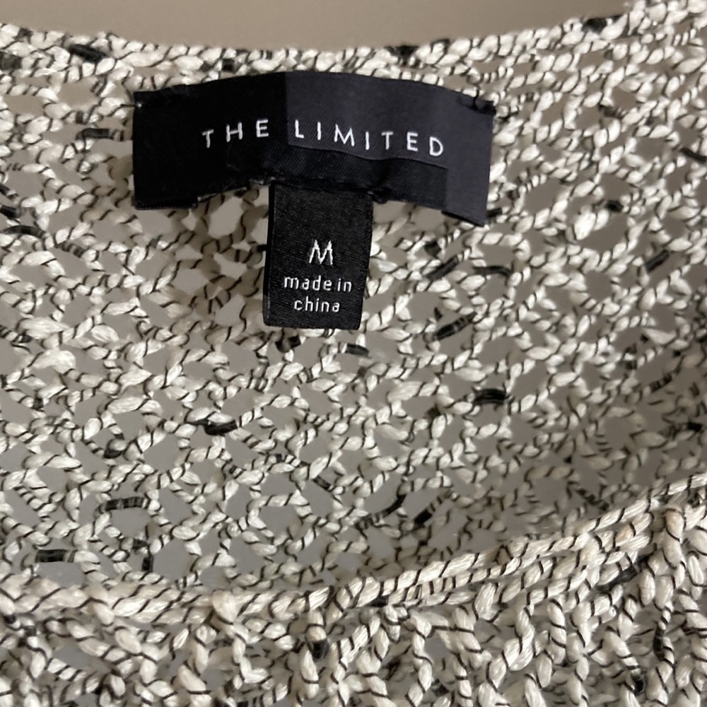 Limited Sweater - Picture 3 of 7